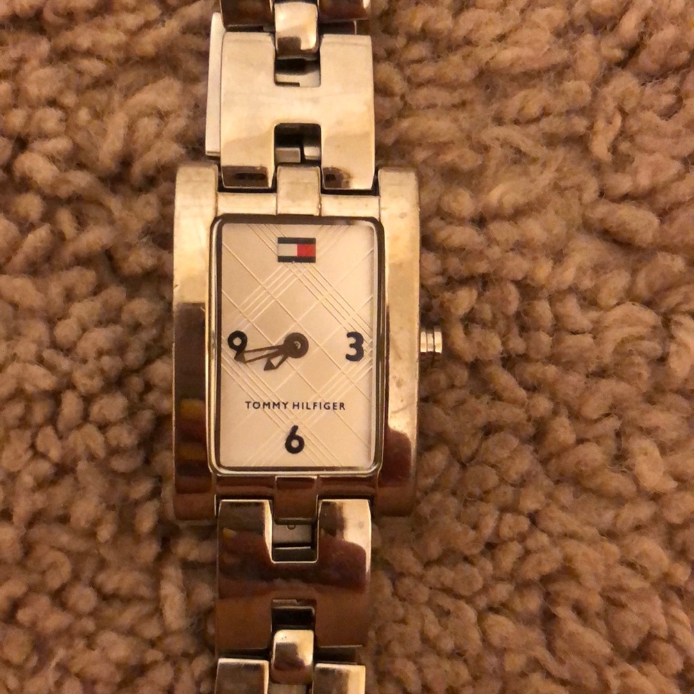 tommy hilfiger watch